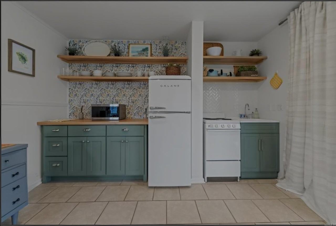 3016 Summerhill Pl - Photo 2 of 6