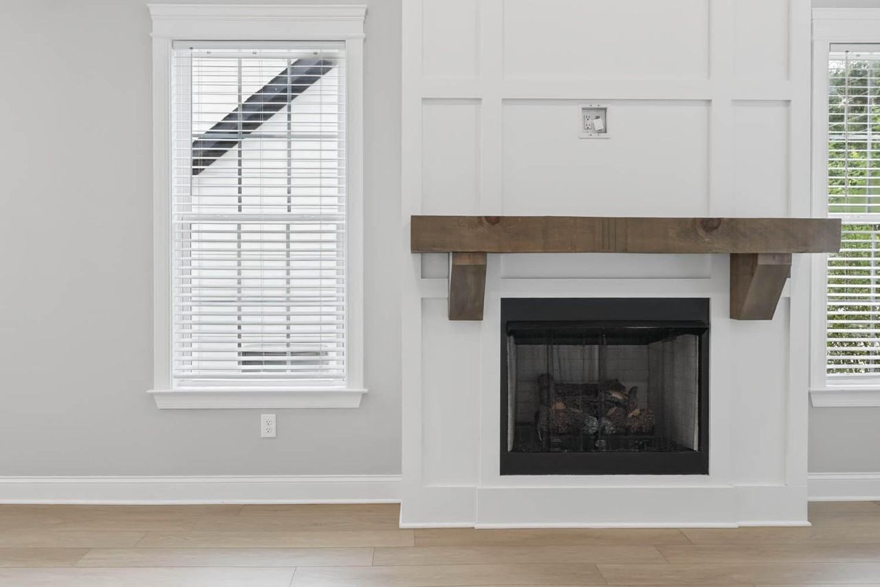 9465 Fuller Rd - Photo 6 of 27