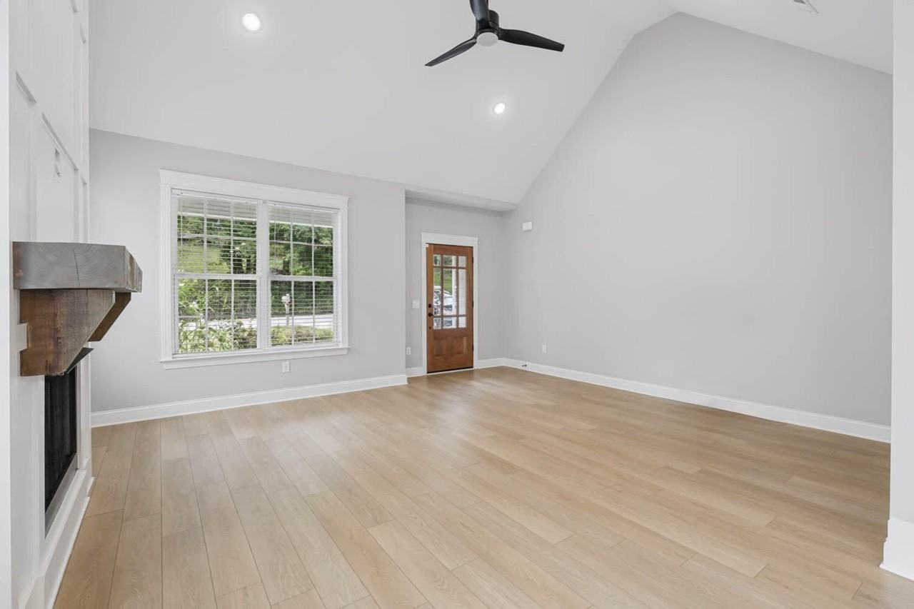 9465 Fuller Rd - Photo 7 of 27