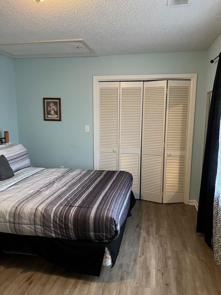 407 23rd Ave N #305 - Photo 7 of 8