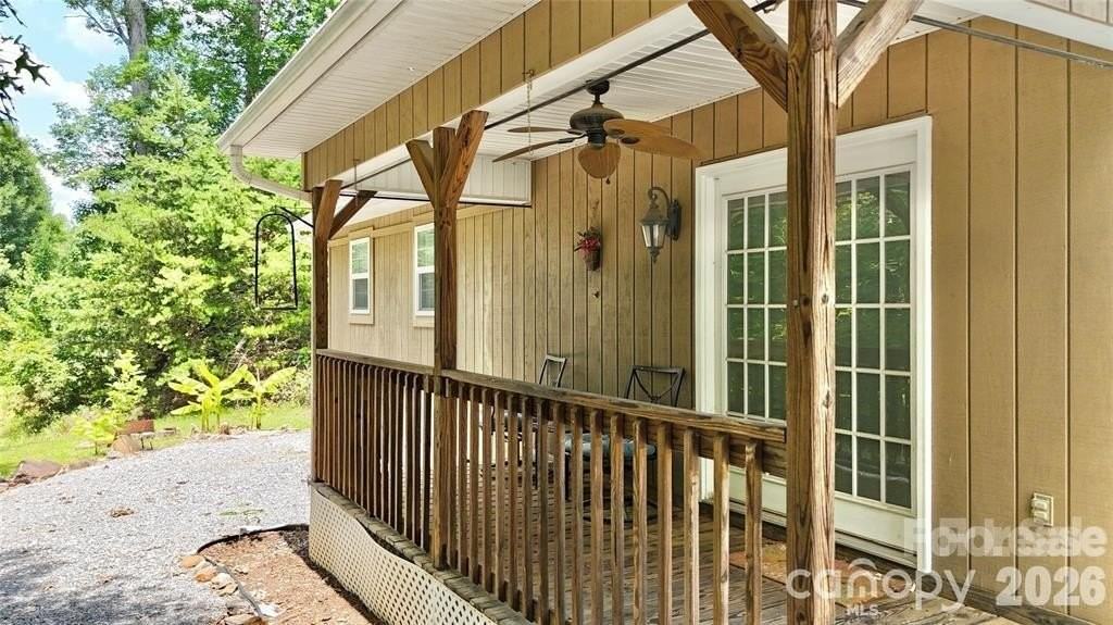 37 Coyote Rd - Photo 3 of 26