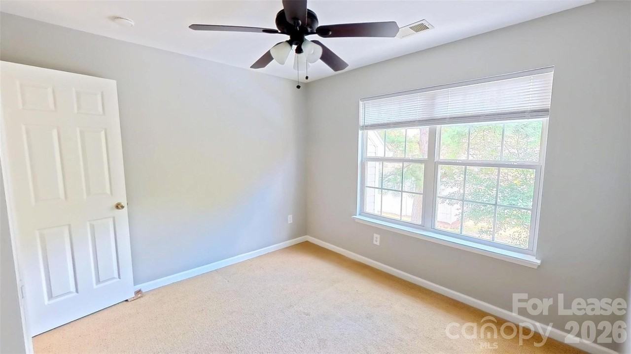 11010 Alderbrook Ln - Photo 7 of 11