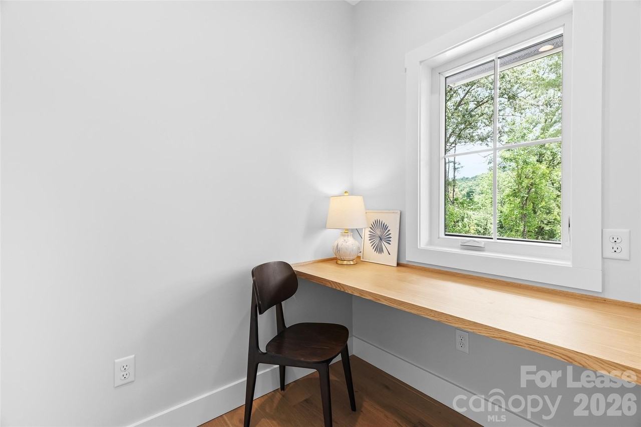 8 Wildwood Park Knl - Photo 2 of 16