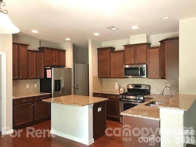 2709 Lawson Dr - Photo 4 of 12