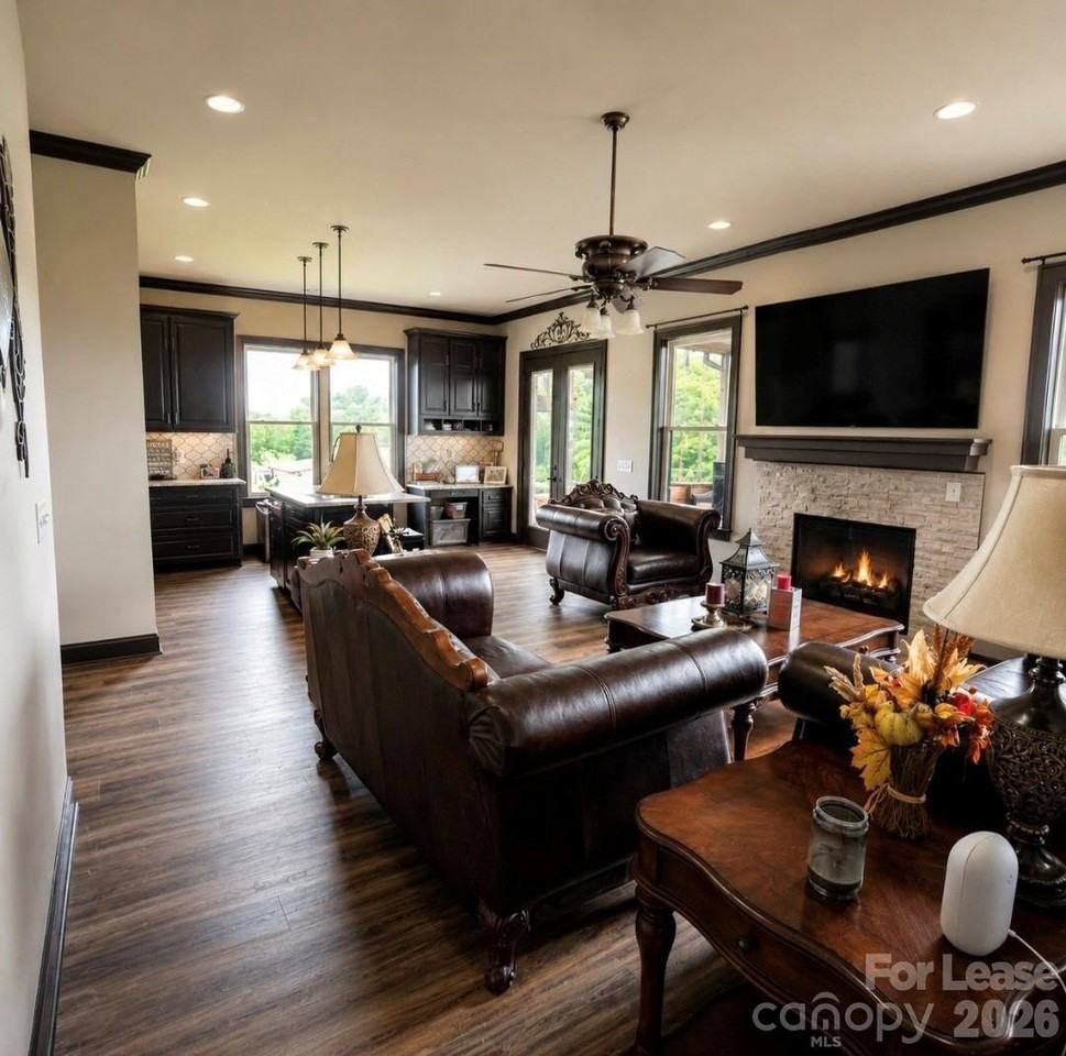 3233 Hahn Scott Rd - Photo 5 of 29