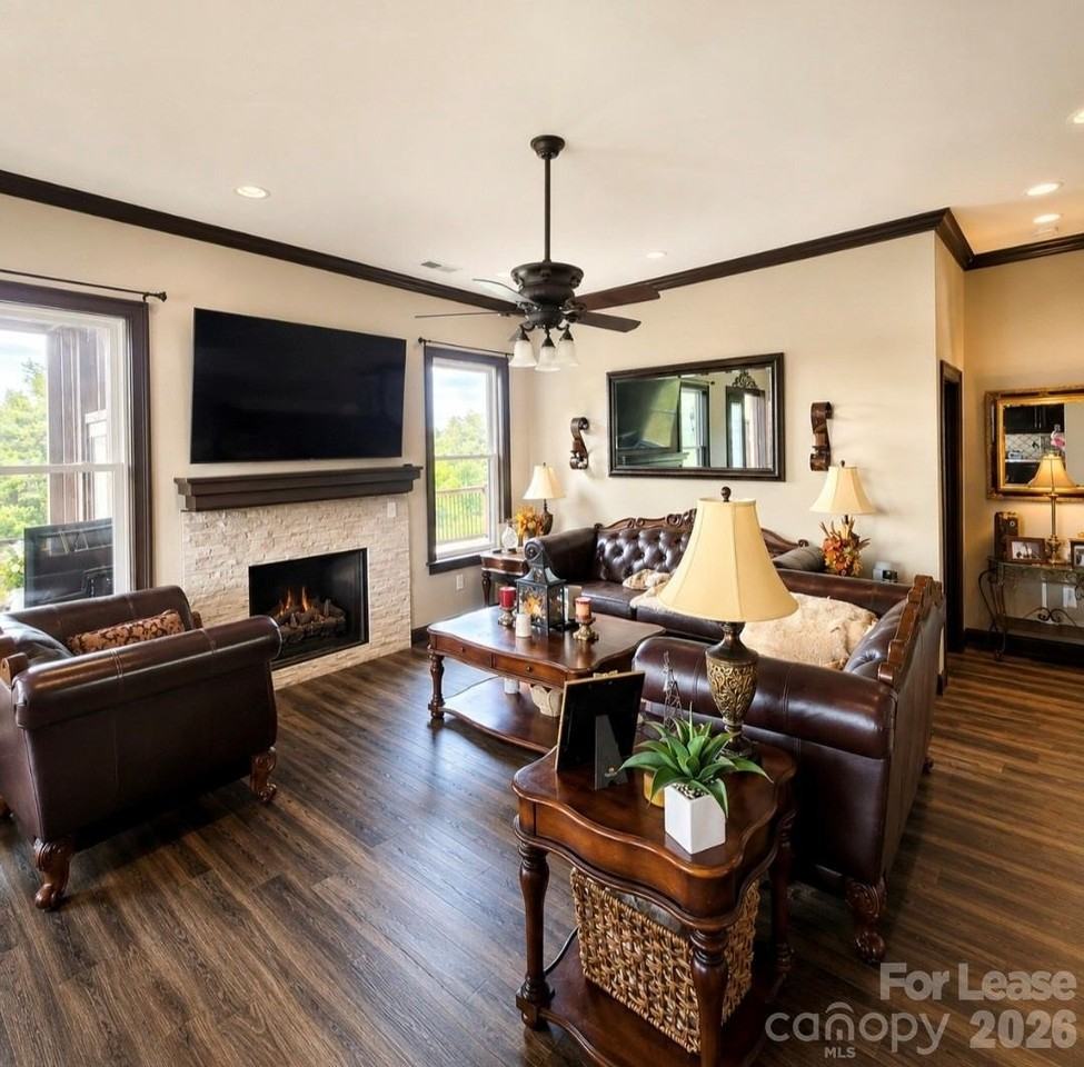 3233 Hahn Scott Rd - Photo 6 of 29
