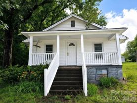 1641 Berkley St Sw - Photo 1 of 1