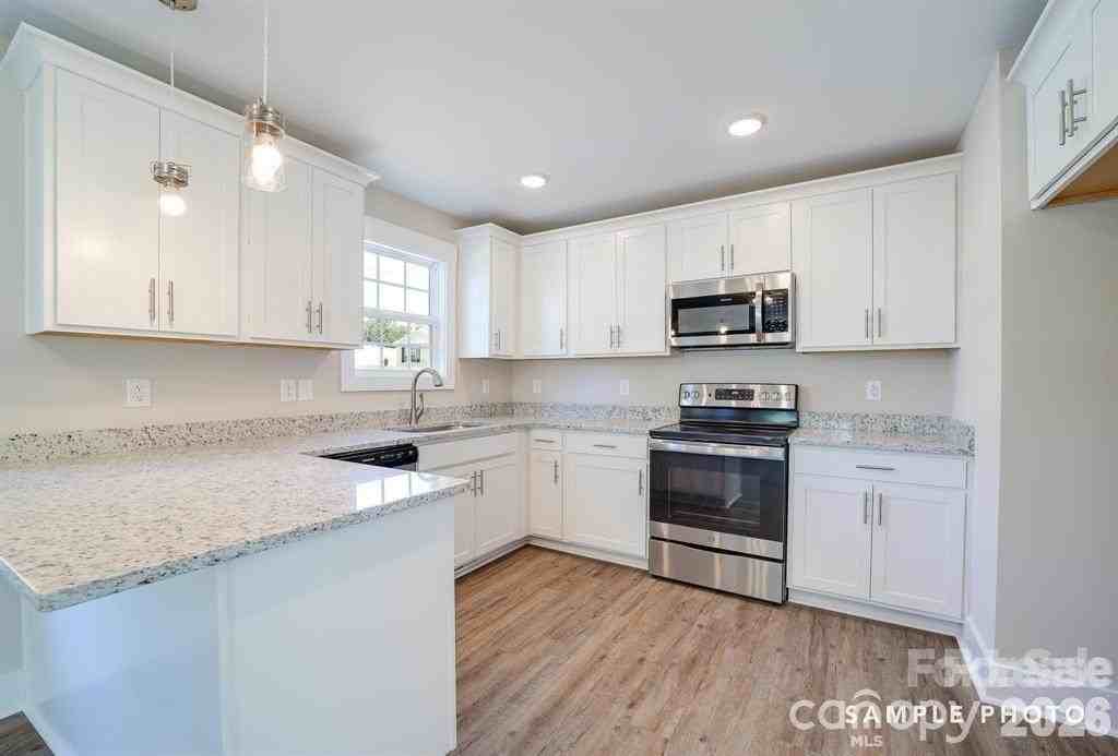 1245 Carolyn Ave - Photo 2 of 12