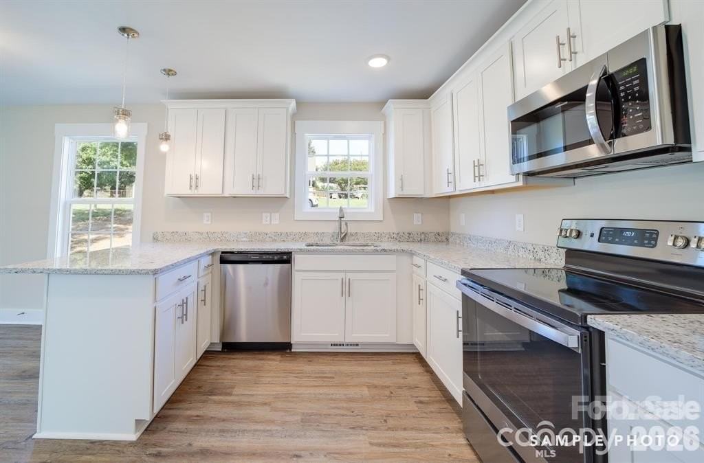 1245 Carolyn Ave - Photo 3 of 12