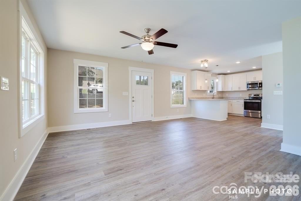 1245 Carolyn Ave - Photo 4 of 12