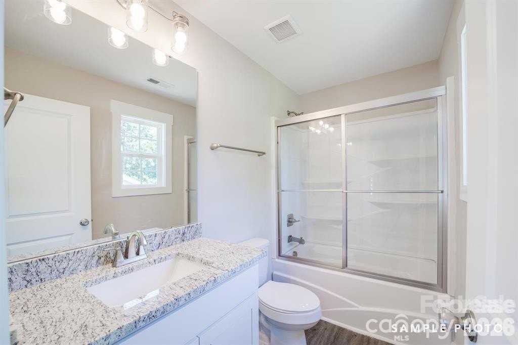 1245 Carolyn Ave - Photo 5 of 12