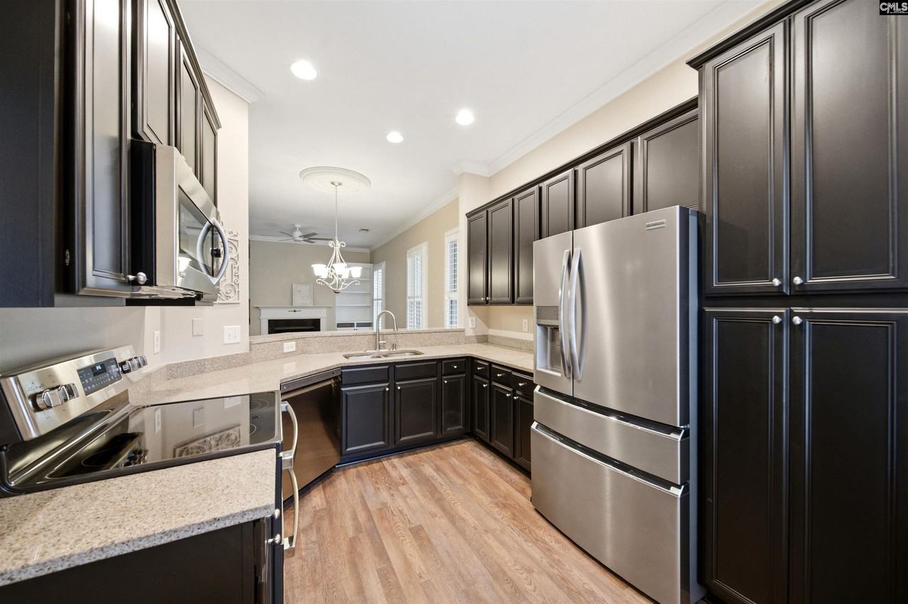 202 Waterstone Dr - Photo 3 of 19