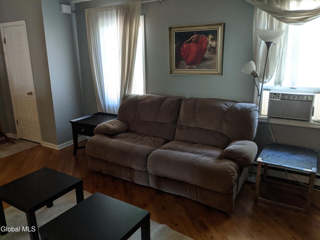23 George St - Photo 4 of 11