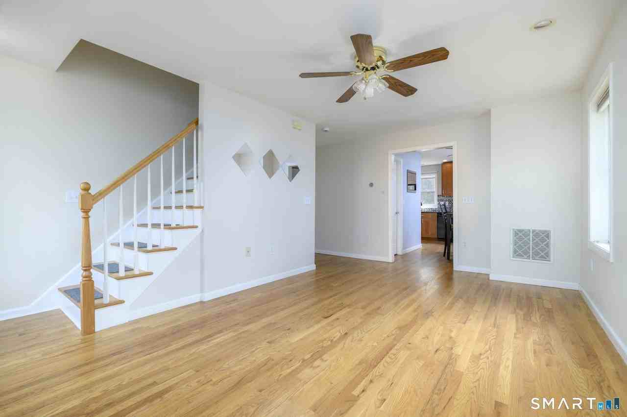 612 Black Rock Tpke #612 - Photo 2 of 19