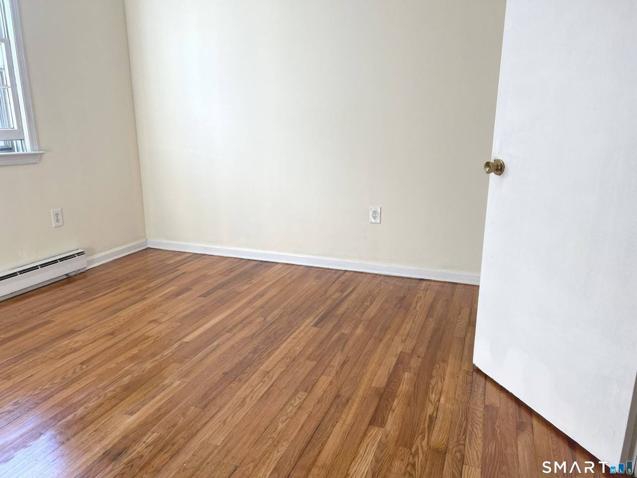 1044 Campbell Ave #4A - Photo 6 of 16
