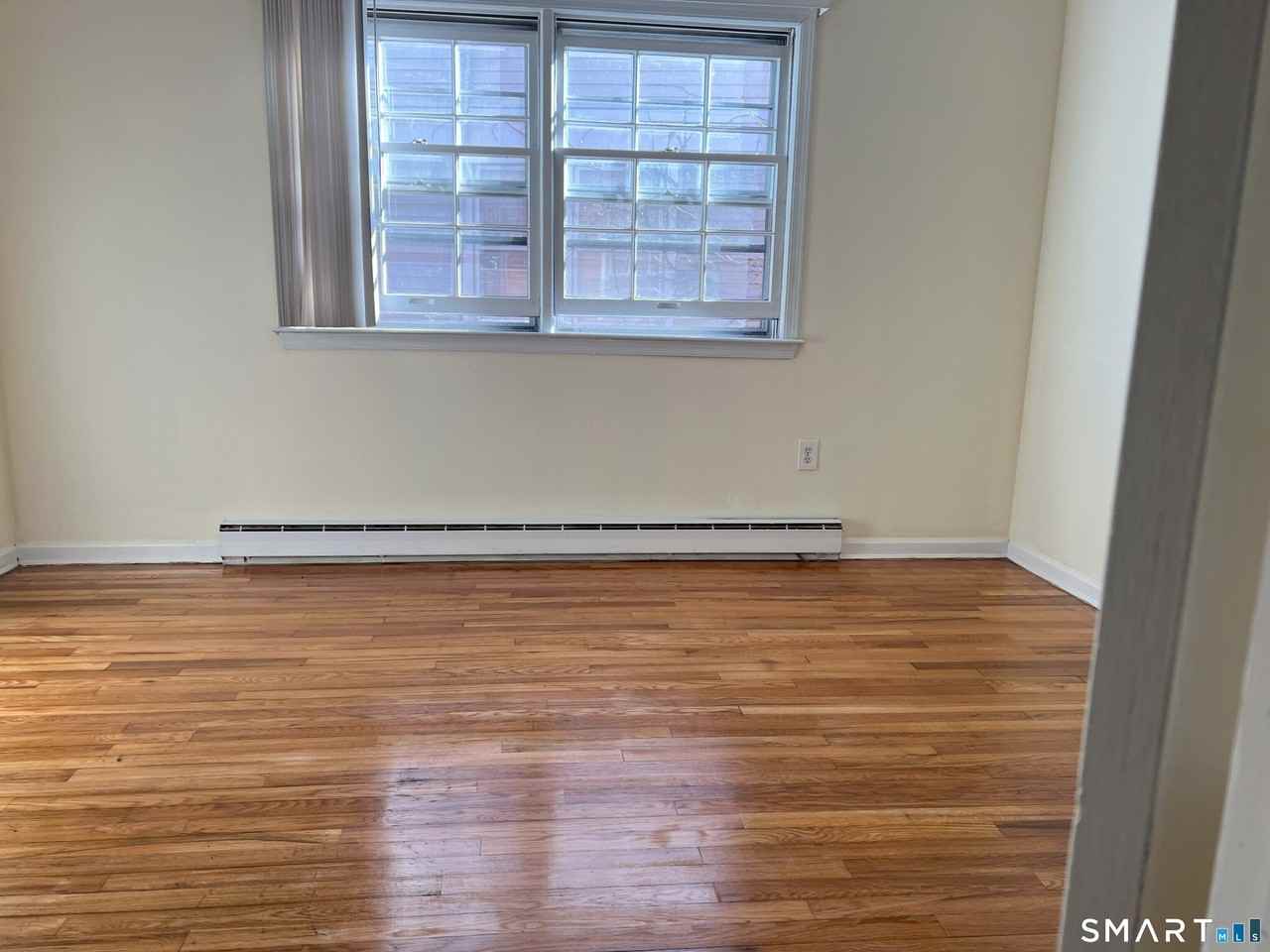 1044 Campbell Ave #4A - Photo 7 of 16