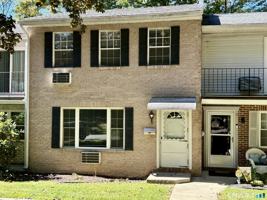 featured image of 19 Surrey Ln #19