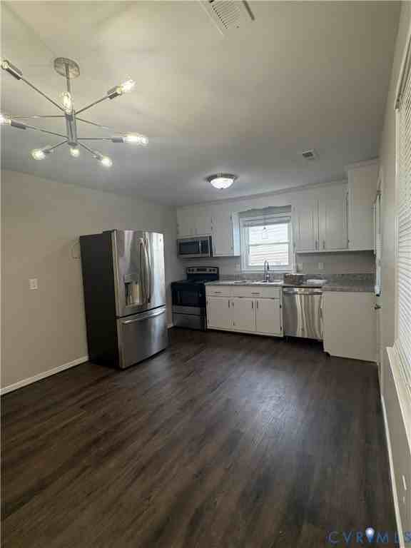 3022 Fielding Rd - Photo 3 of 9