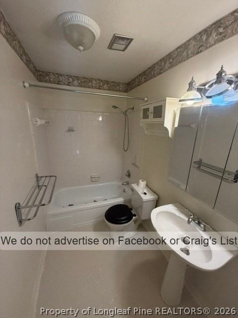 6471 Yadkin Rd #15 - Photo 7 of 9