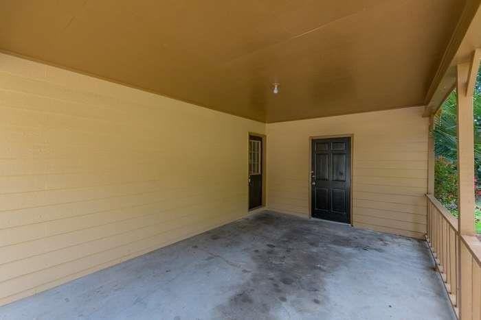 4174 Warren Rd - Photo 7 of 37