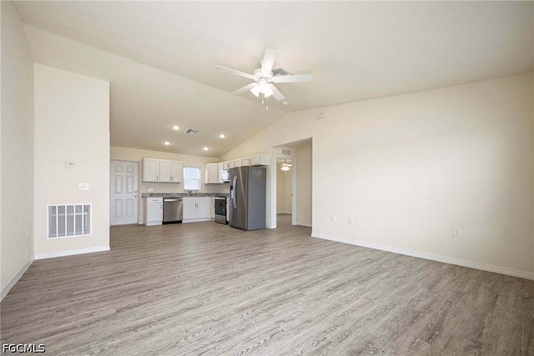 9026 Maywood Cir - Photo 6 of 26