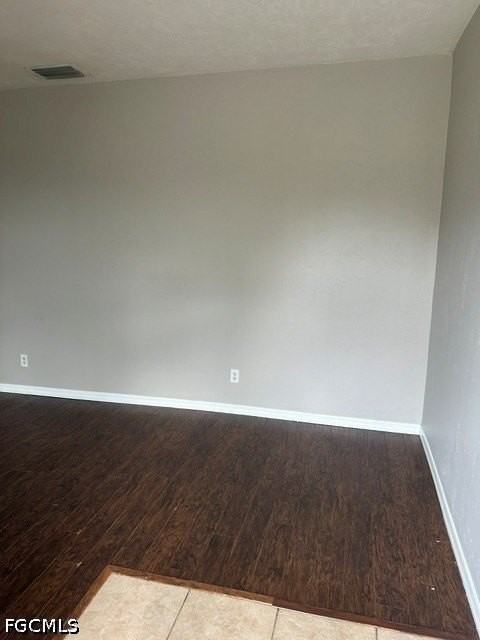 124 Pine Ln - Photo 2 of 21