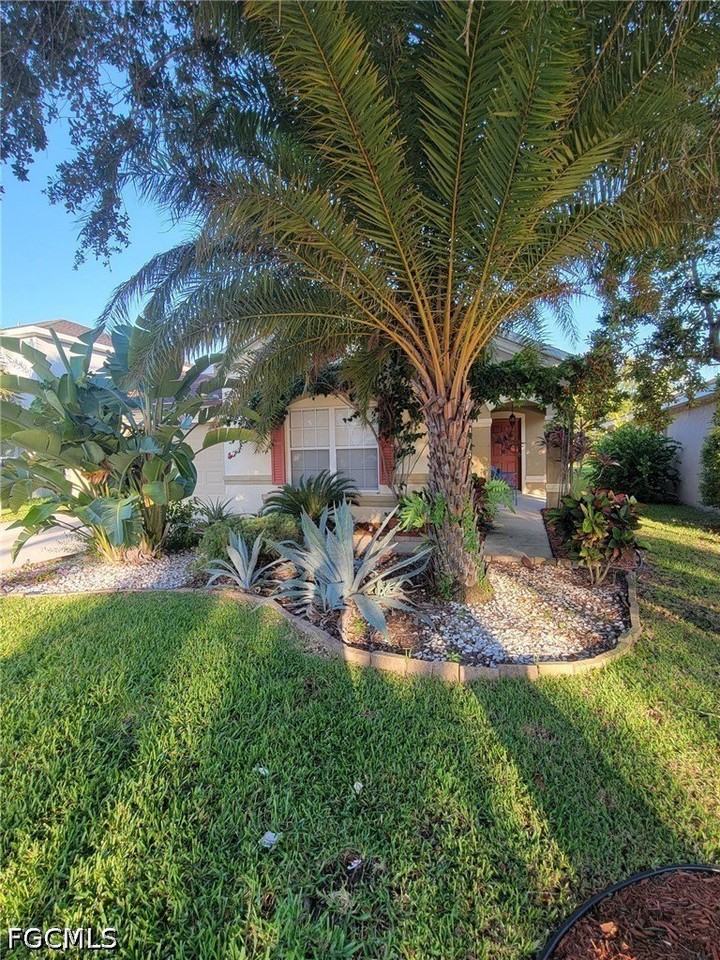 18141 Horizon View Blvd - Photo 2 of 14