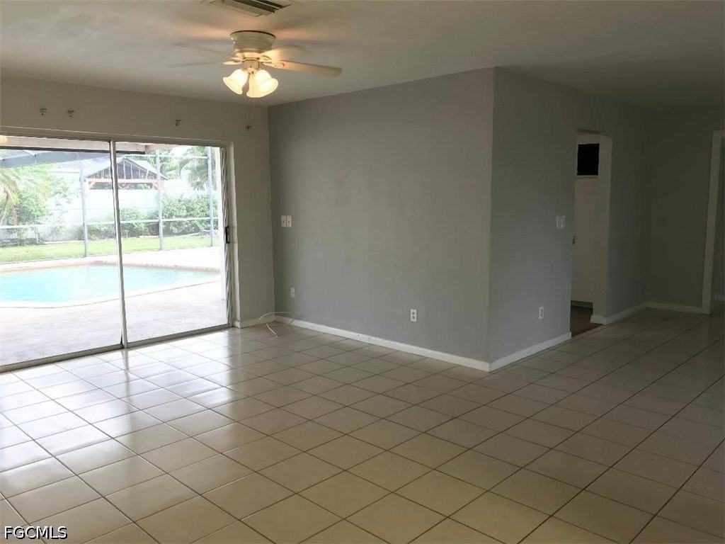 1311 Se 25th Ter - Photo 3 of 12