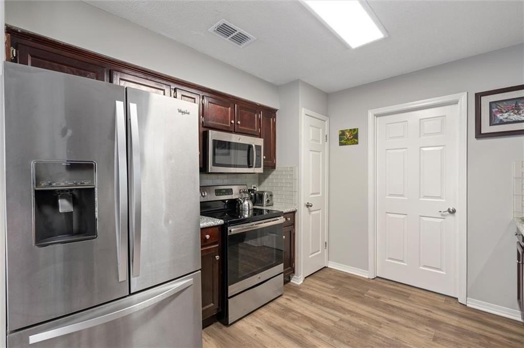 1051 Mcneil Ave - Photo 6 of 23