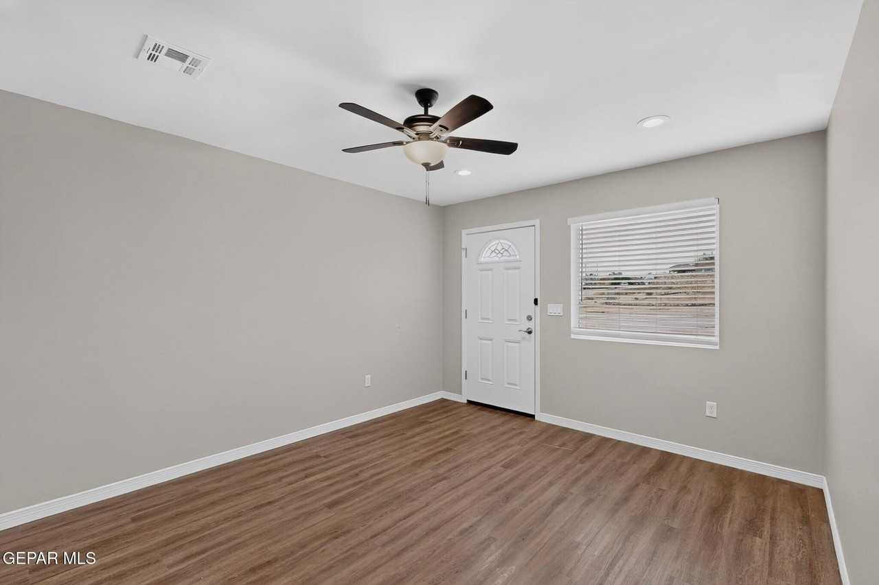 1483 Osullivan Dr #A - Photo 6 of 33