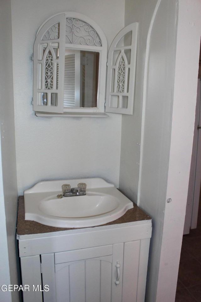 8540 Alameda Ave #A - Photo 7 of 9