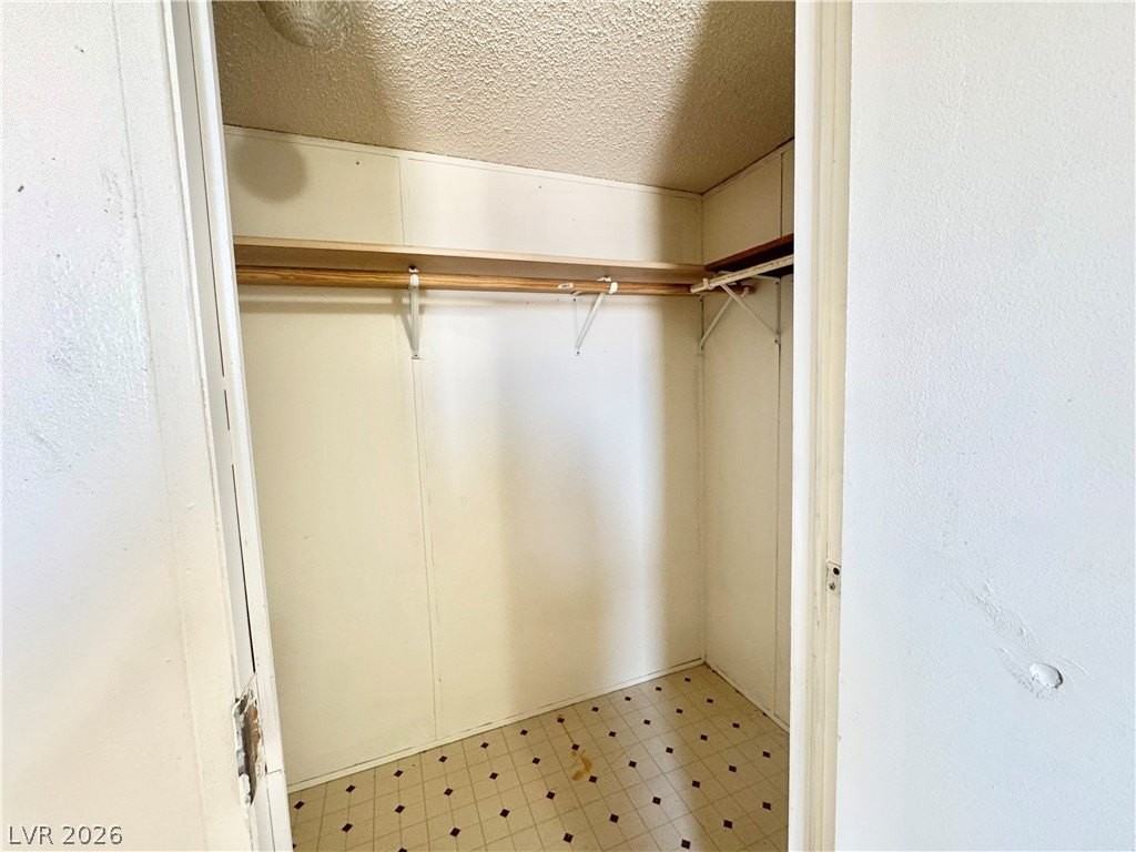 2571 Silver Sage Dr - Photo 6 of 10