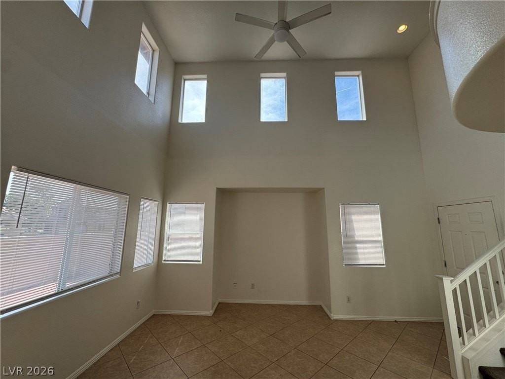 990 Cantabria Heights Ave - Photo 3 of 24
