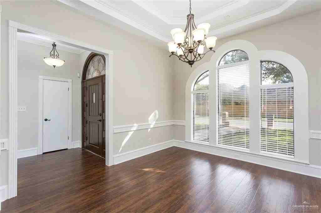 6109 N 8th St - Photo 3 of 23