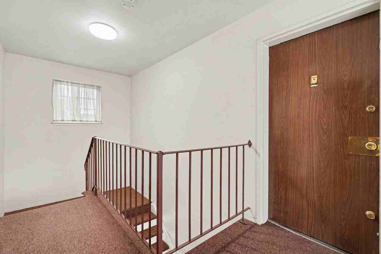 25325 Shiawassee Cir #204 - Photo 4 of 26