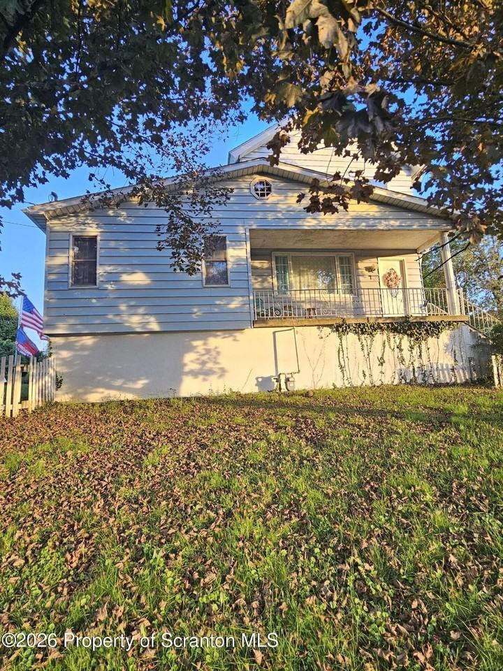 2309 Birney Ave - Photo 2 of 12