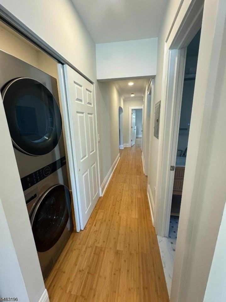 217 Greenwood Ave Apt 2 #2 - Photo 6 of 12