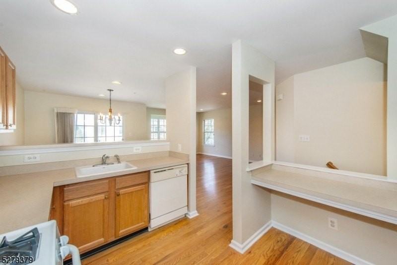 102 Lakeview Ct - Photo 7 of 22