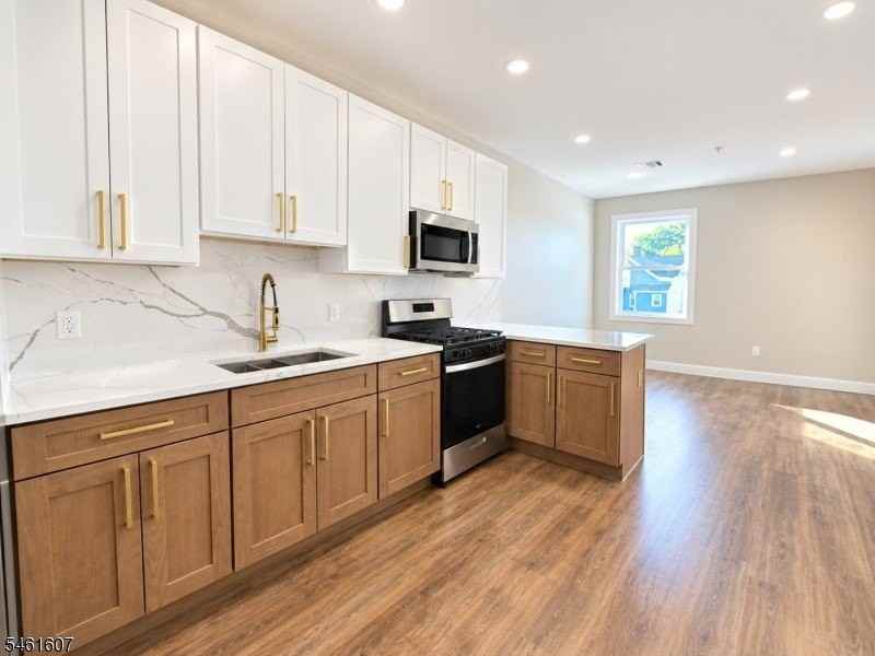 17 Wickham St #302 - Photo 2 of 9
