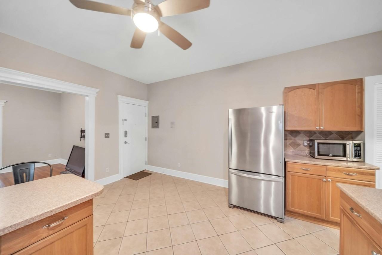 47th St #1 - Photo 2 of 18