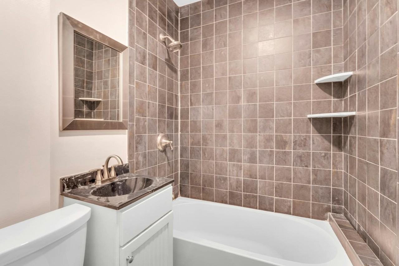 47th St #1 - Photo 6 of 18