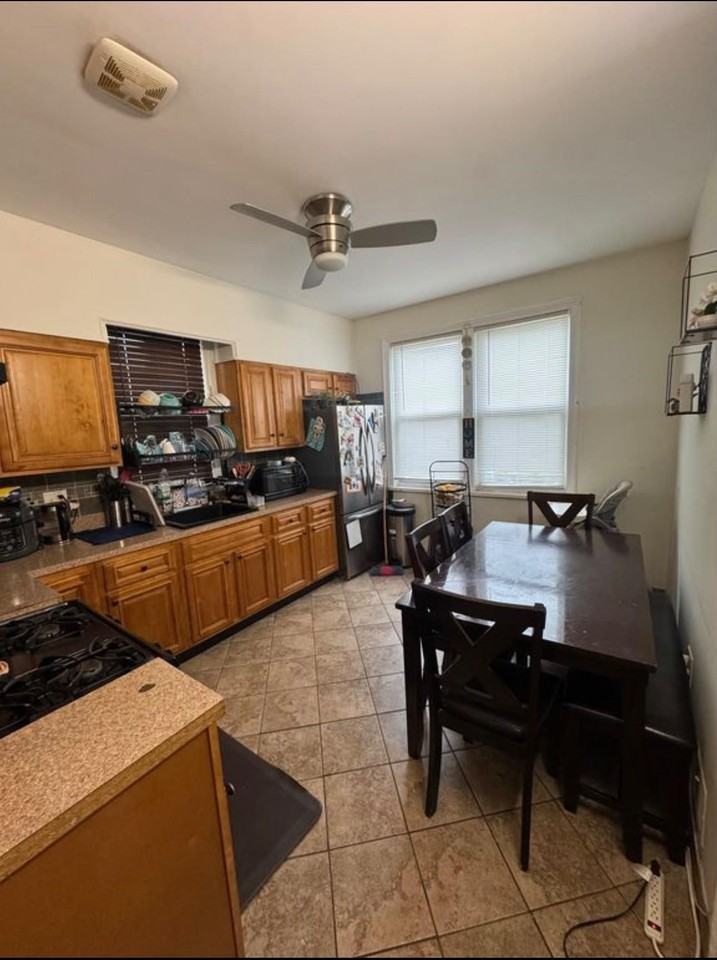 93 W 17th St #2 - Photo 3 of 10