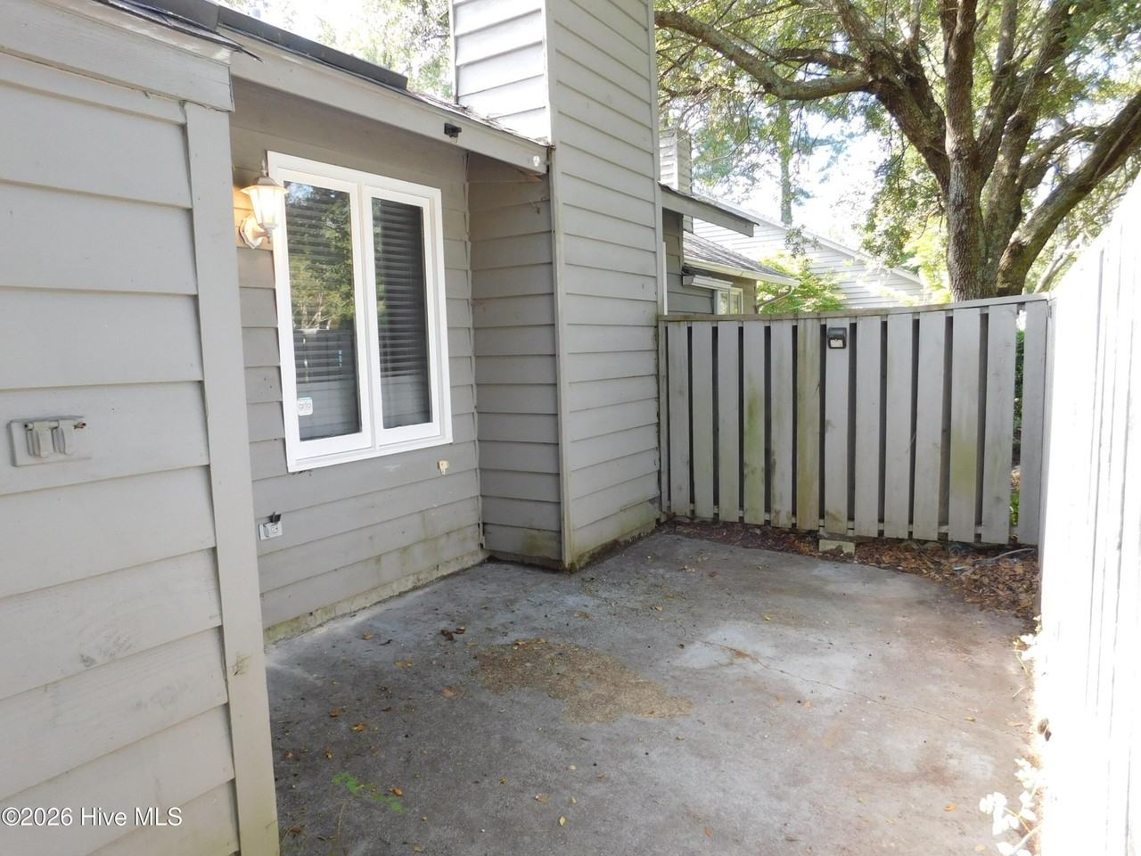53 Gentry Cv #A - Photo 3 of 26