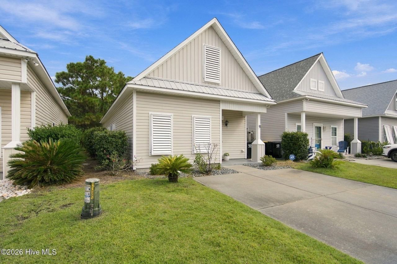 823 Isle Of Palms Way - Photo 2 of 46
