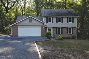 featured image of 110 Stornoway Dr