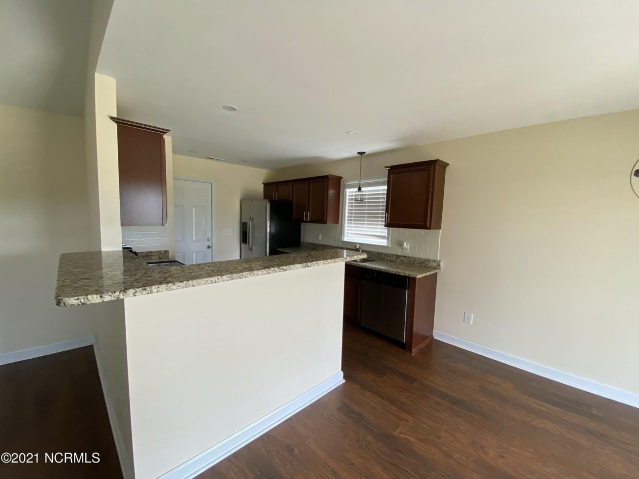 505 New Hanover Trl - Photo 4 of 19