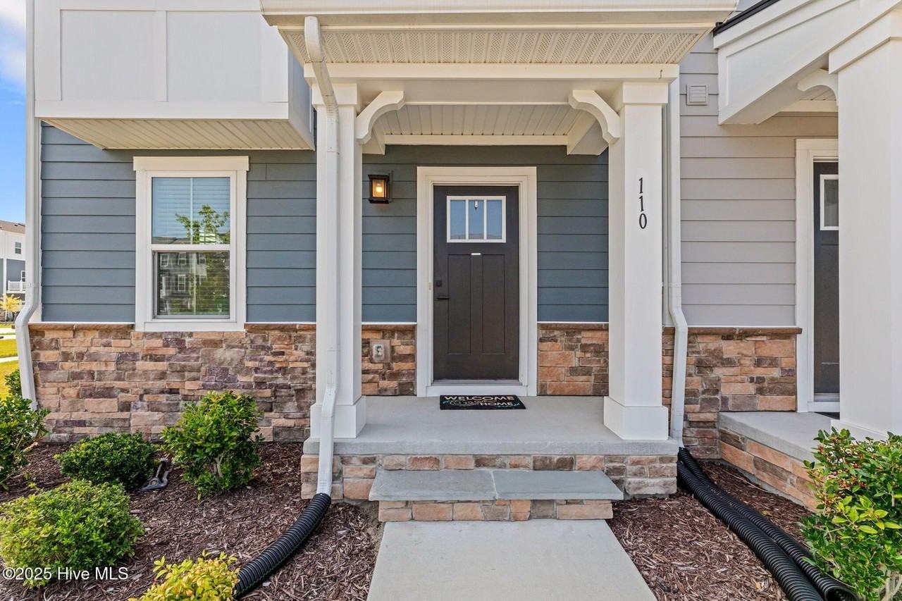 110 Fost Blvd - Photo 2 of 42