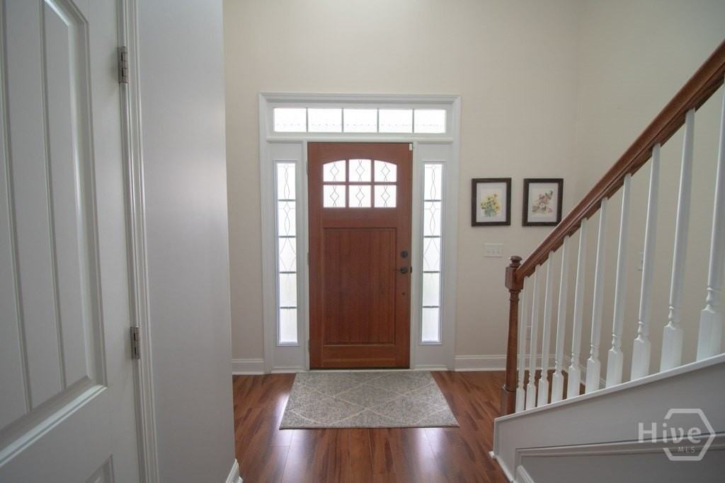 4 Gresham Ln - Photo 4 of 45