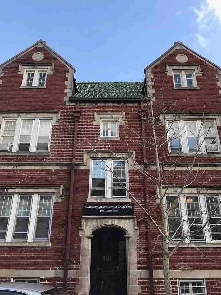 176 Market St #301