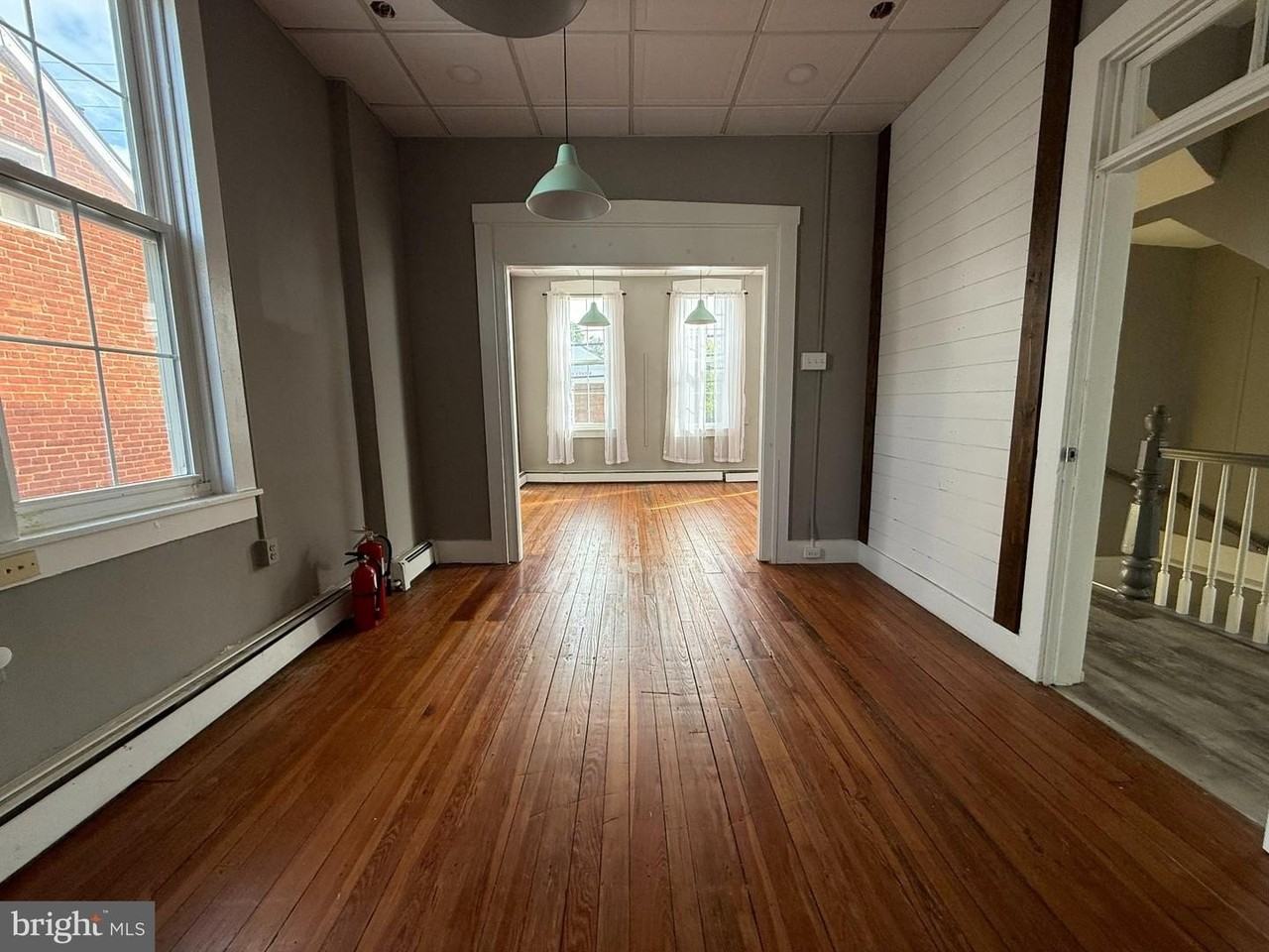324 Main St - Photo 7 of 13